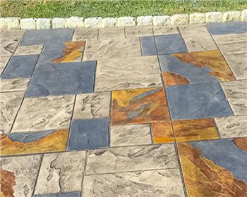 壓印地坪施工過程中應(yīng)注意幾個問題